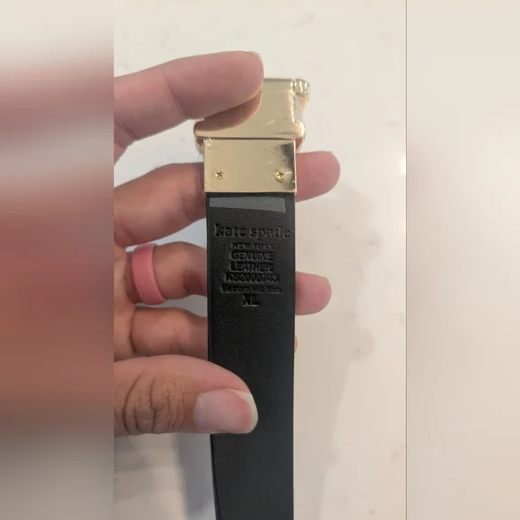 Kate Spade XL White Belt Leather NWOT - Picture 2 of 3
